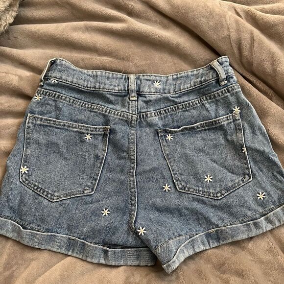 Pacsun daisy shorts - Picture 5 of 8